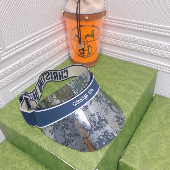 Dior Visor - Picture 1 of 2
